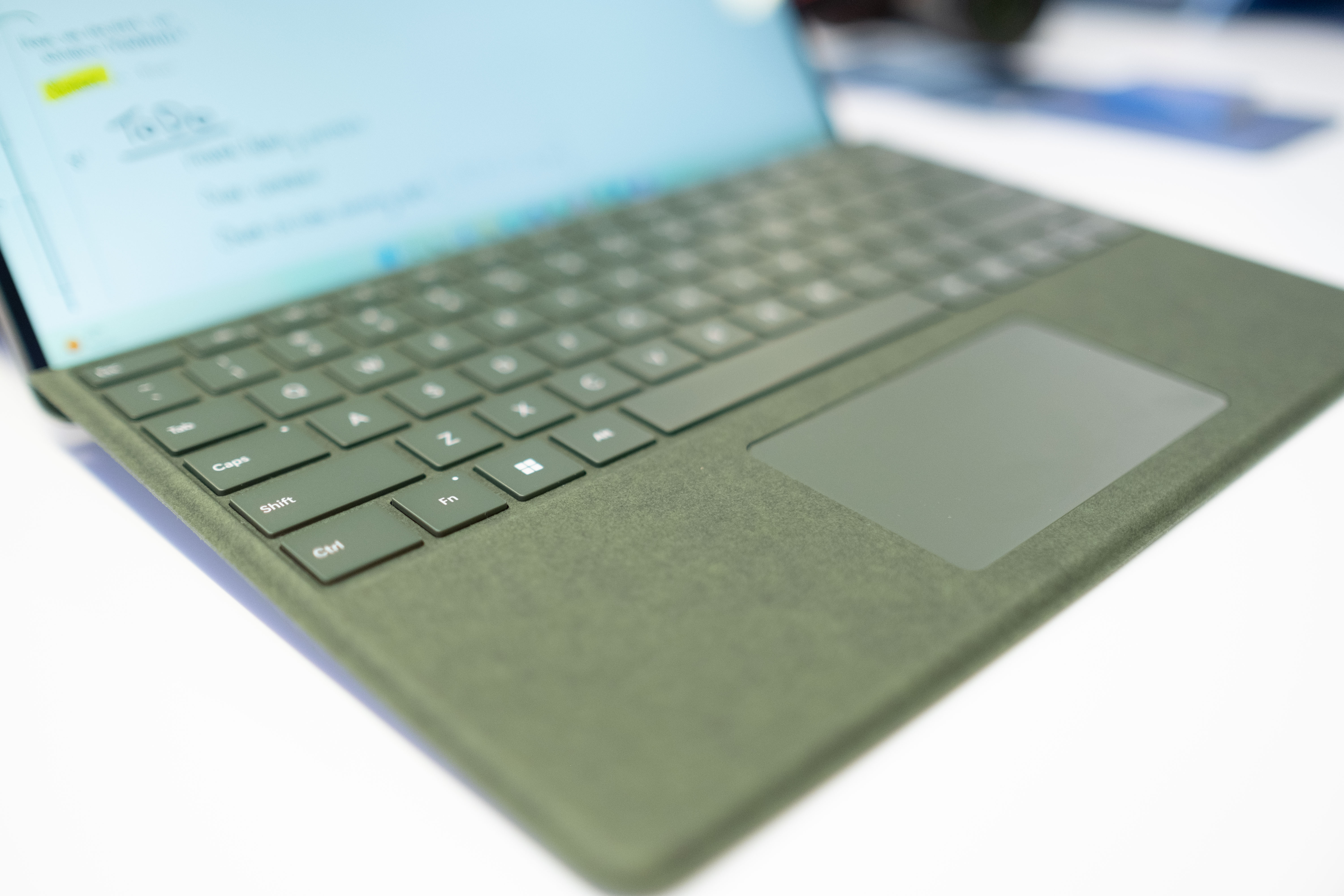 Microsoft Surface Pro 9 Hands On Impressions - IGN